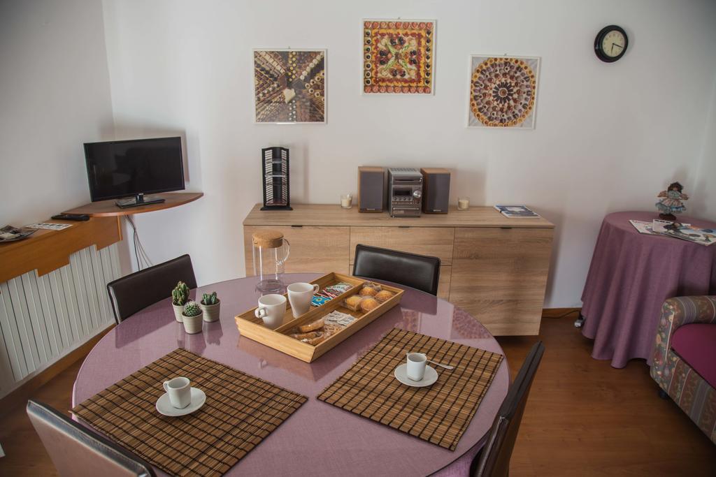 Casa Del Jazz Historical Center Apartment เปียซซา อาร์เมรีนา ภายนอก รูปภาพ